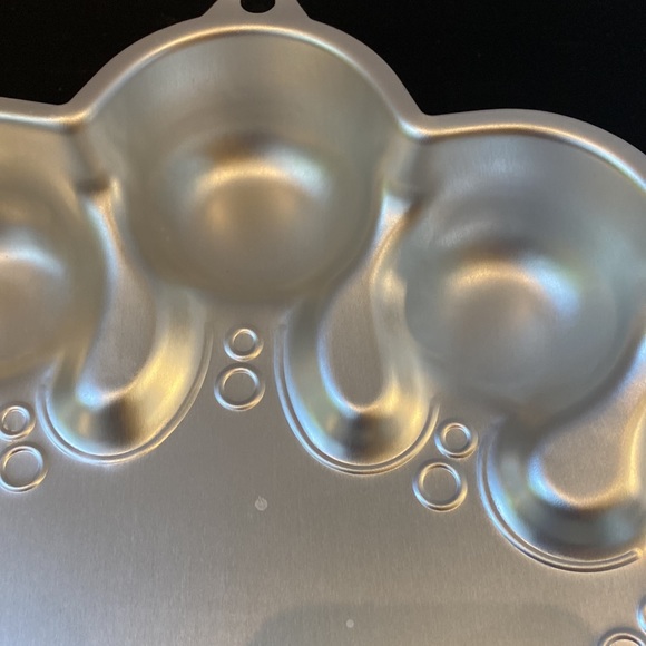 Wilton Princess crown cake pan mold Birthday Celebration 13x9 - Picture 3 of 5